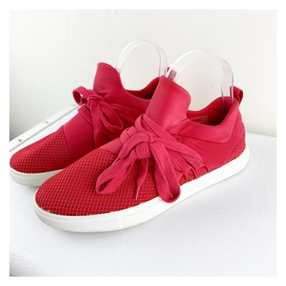 Brash Drea Red Fabric Women’s Pull-On Sneakers SZ 8 EUC